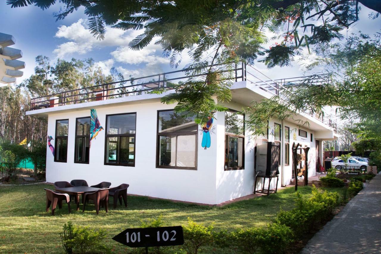 Corbett Treat Resort Рамнагар Экстерьер фото